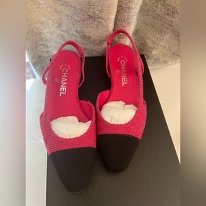 Chanel Pink Tweed sling backs